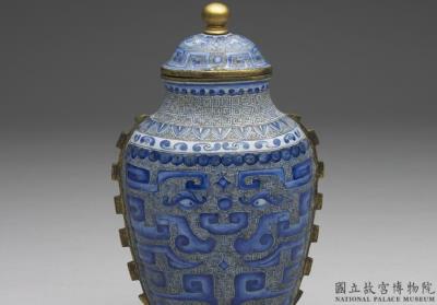 图片[2]-Copper lidded jar with vertical flanges and painted enamel decor, Qing dynasty, Qianlong reign (1736-1795)-China Archive